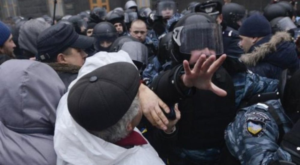 ukrajina-protesti-foto-tanjug-1385389157-402747